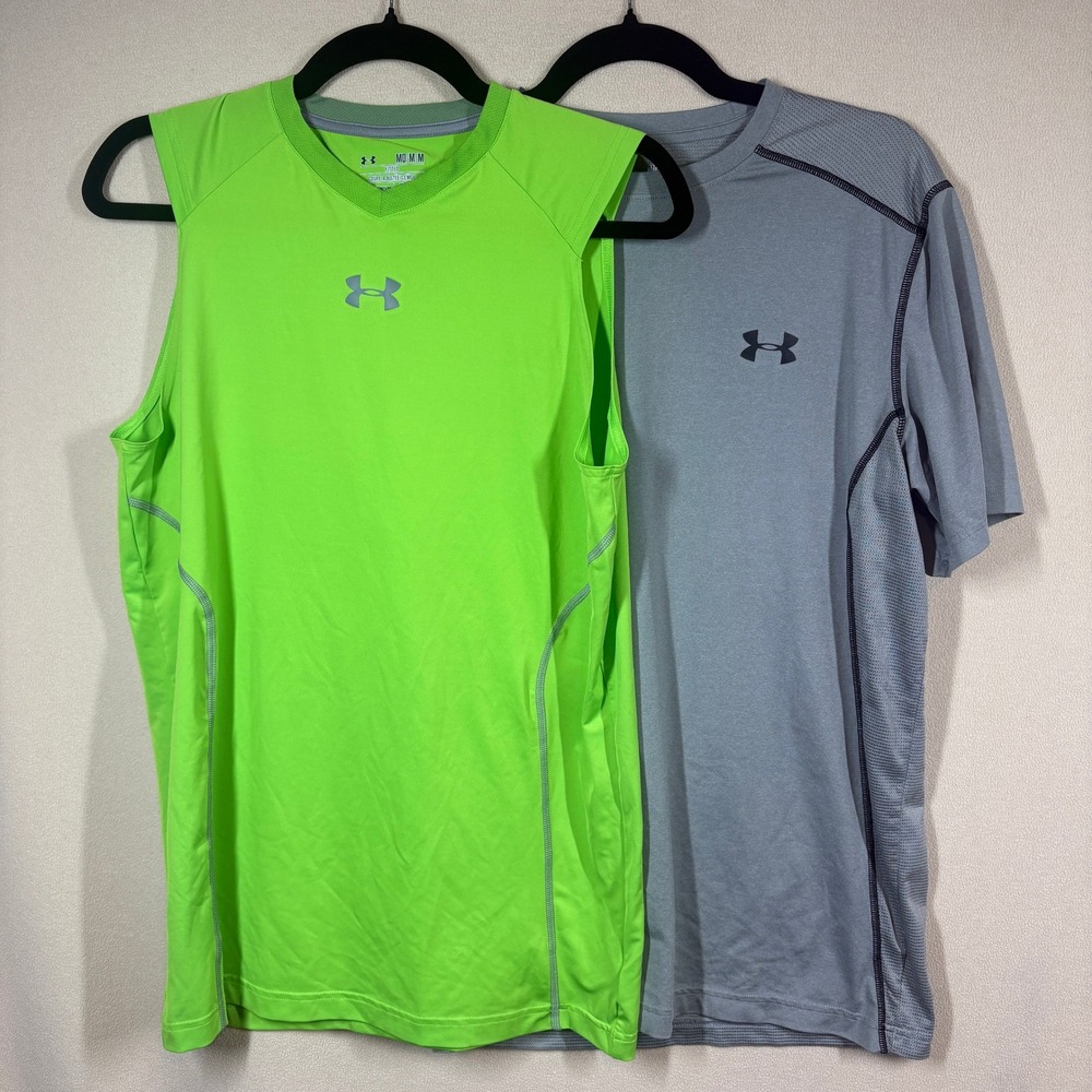 Under Armour Mens HeatGear Fitted Shirt Lot of 2 Green Tank Gray T M Activewear